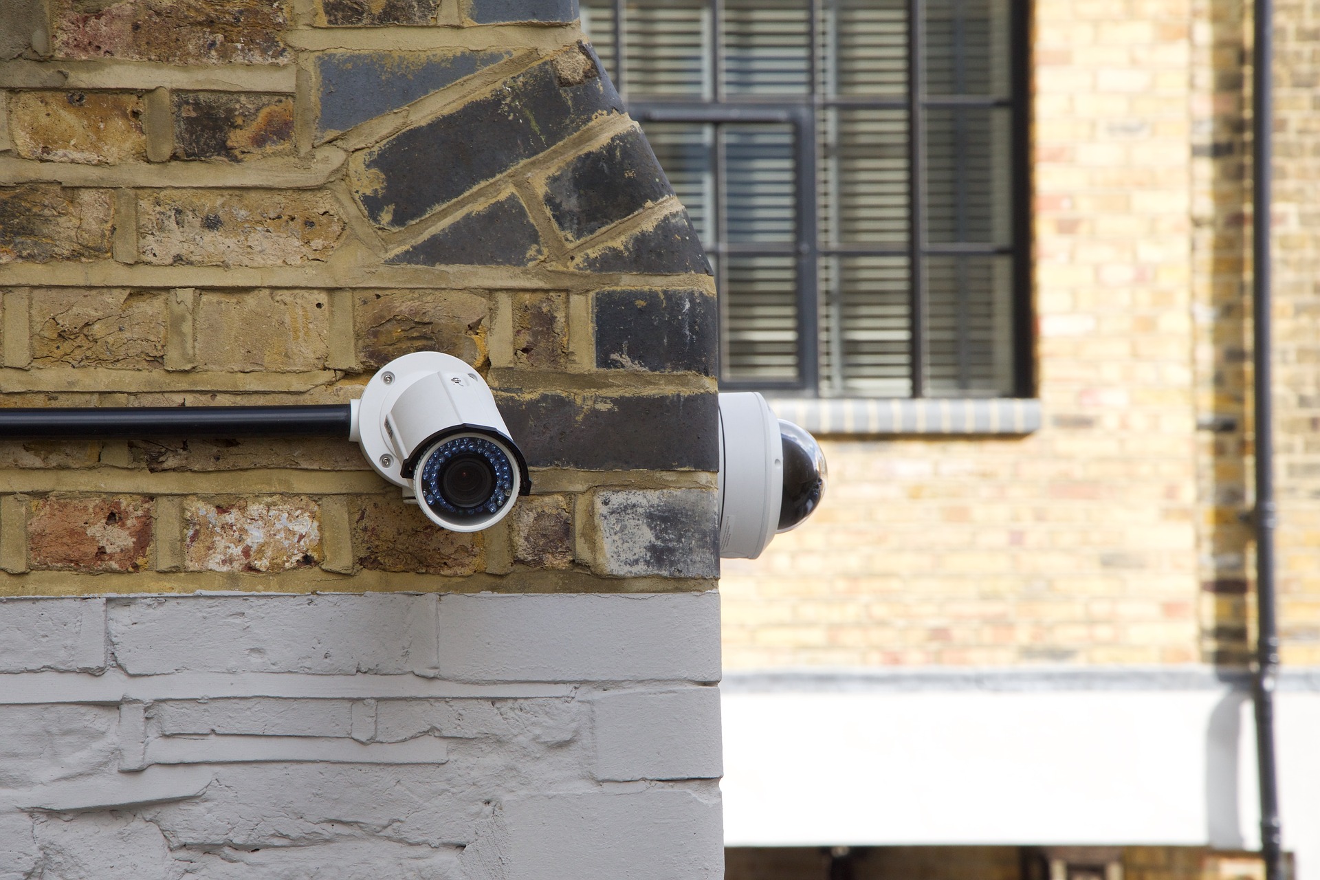 Cámaras de vigilancia ocultas para casa - Securitas Direct